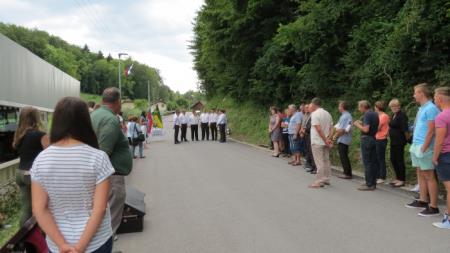 KNOBLEHARJEVO 2018 - OTVORITEV OBNOVE VODOVODA, CESTE IN IZGRADNJE JAVNE RAZSVETLJAVE V DOLENJI STARI VASI